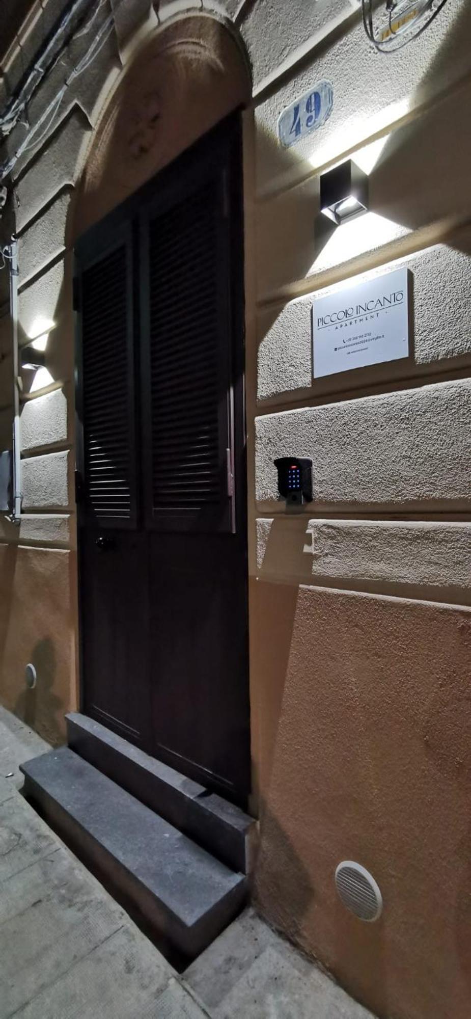 Piccolo Incanto Apartment Palermo Bagian luar foto